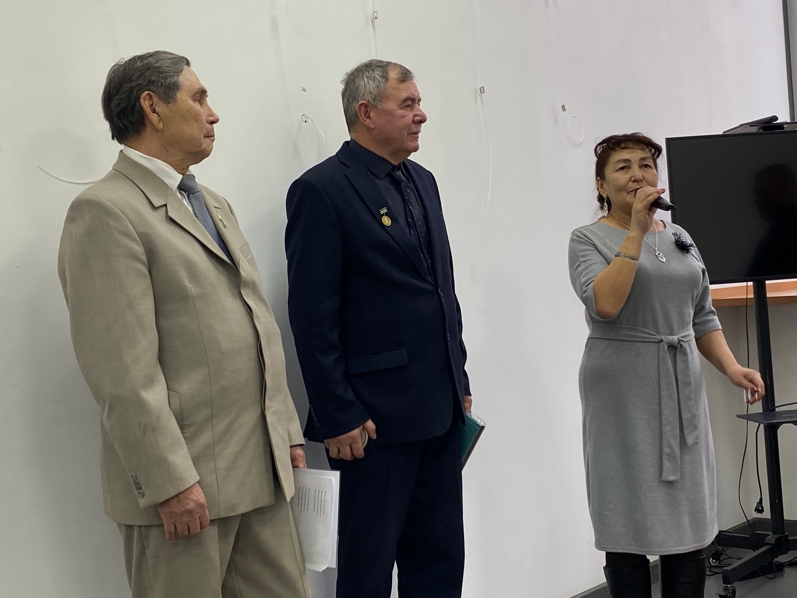 "Яңгырлар мәле"нең китап туе