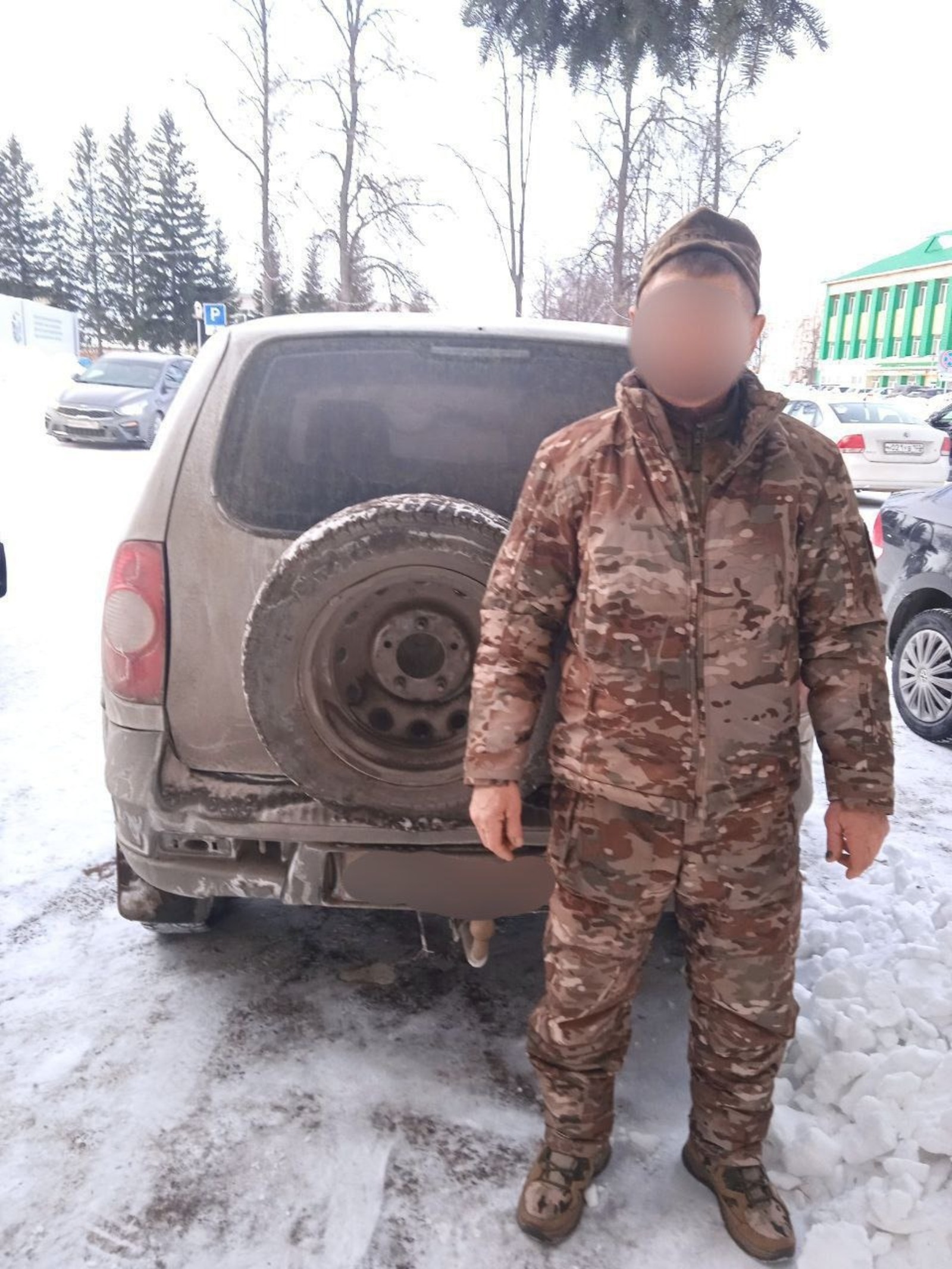 Яугир отпускысы вакытында фронтка гуманитар ярдәм җибәрү юлында