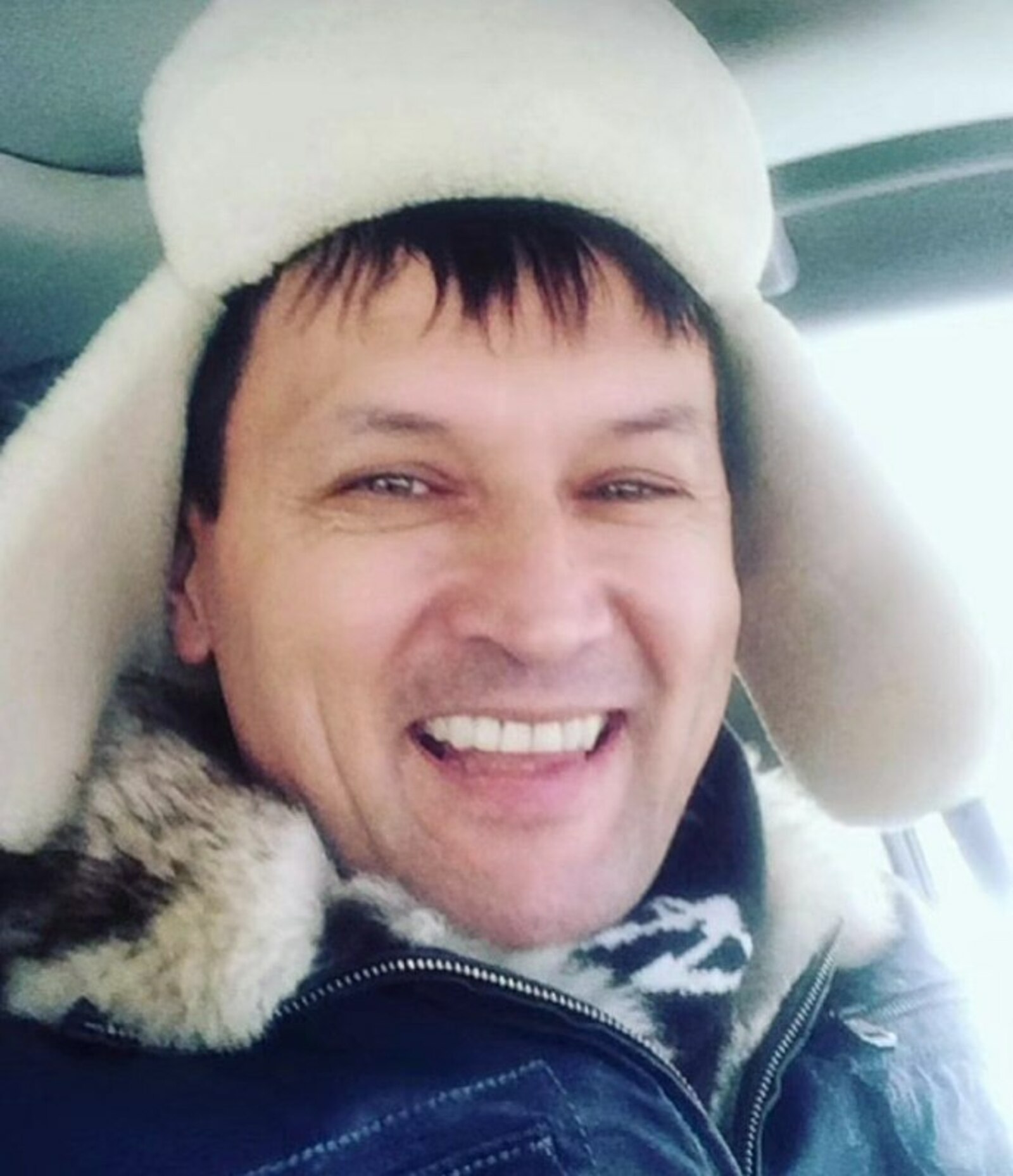 Бүген Әнвәргә 52 яшь!