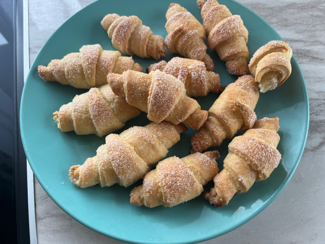 Эремчектән рогаликлар пешерү рецепты