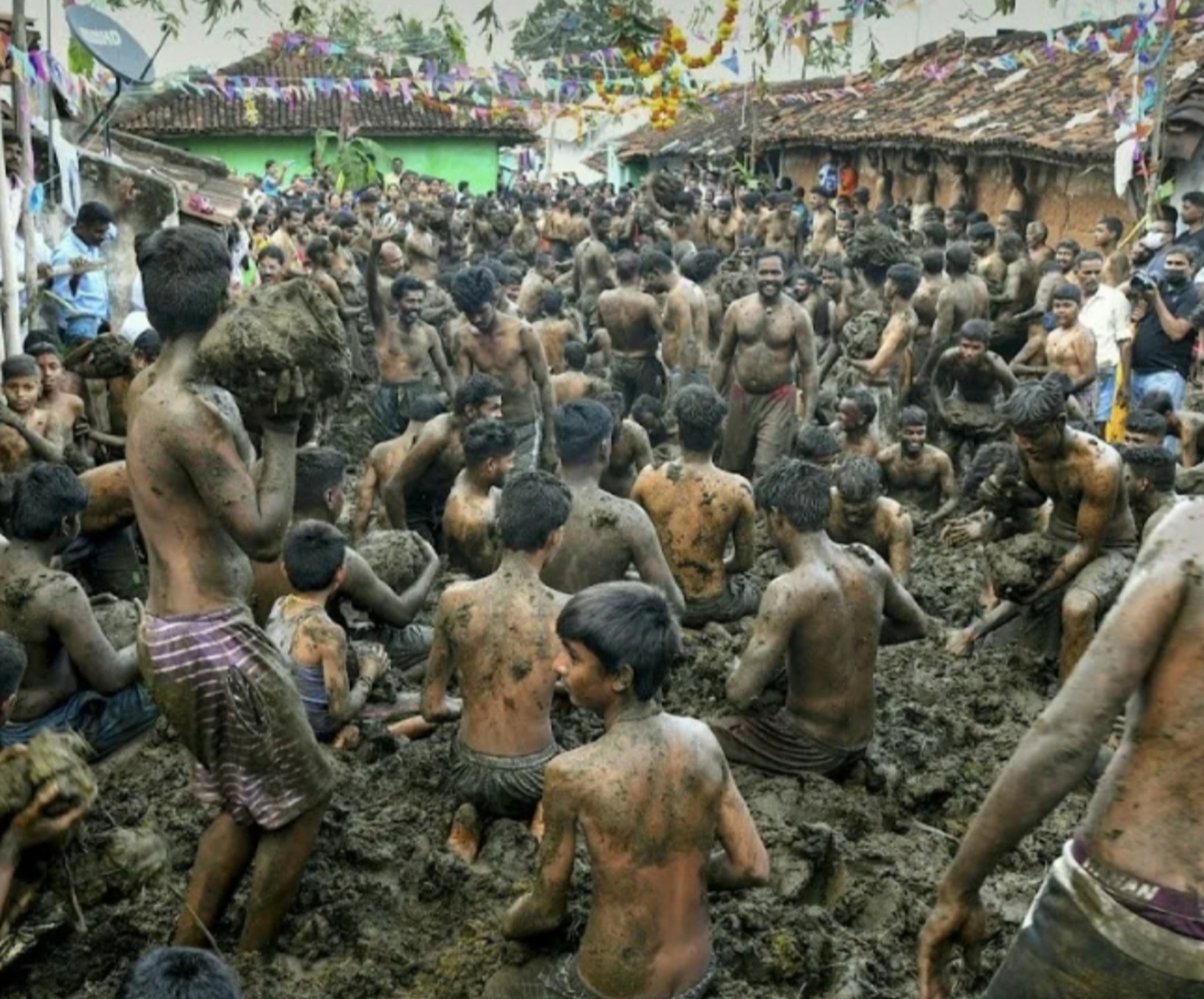 Сыер тизәге белән бәрешү бәйрәмен үткәрәләр