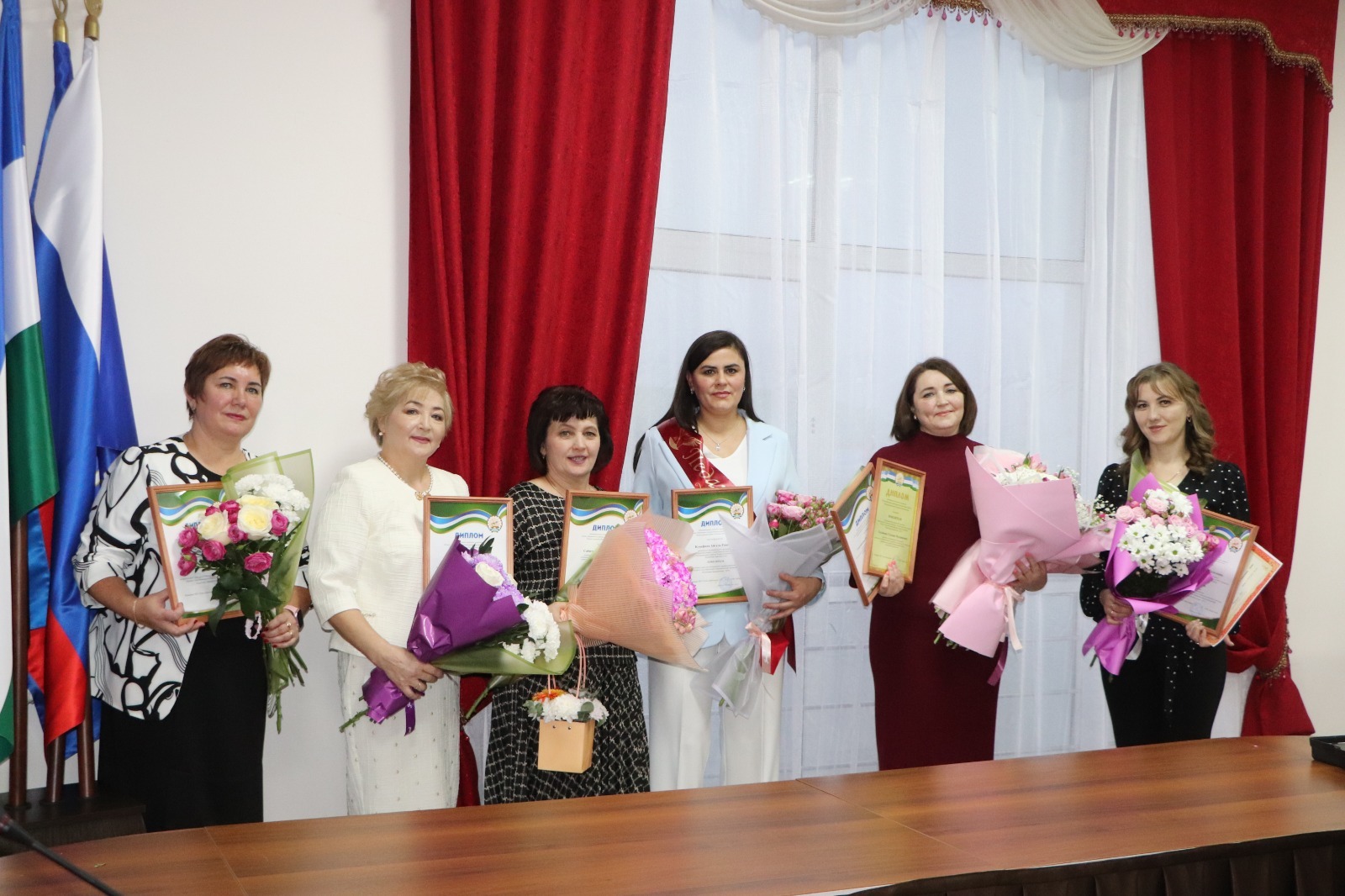 Иң яхшы тәрбиячеләрне бүләкләделәр