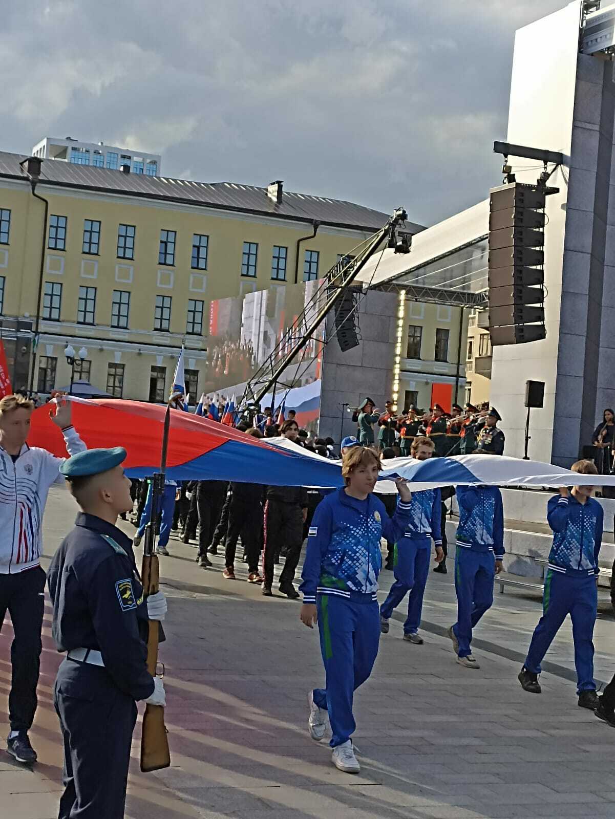 Патриотик рух һәм җыр-моң