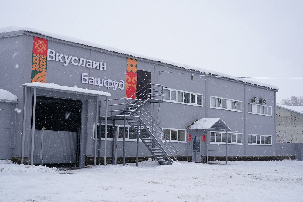 Олег Яровиков.