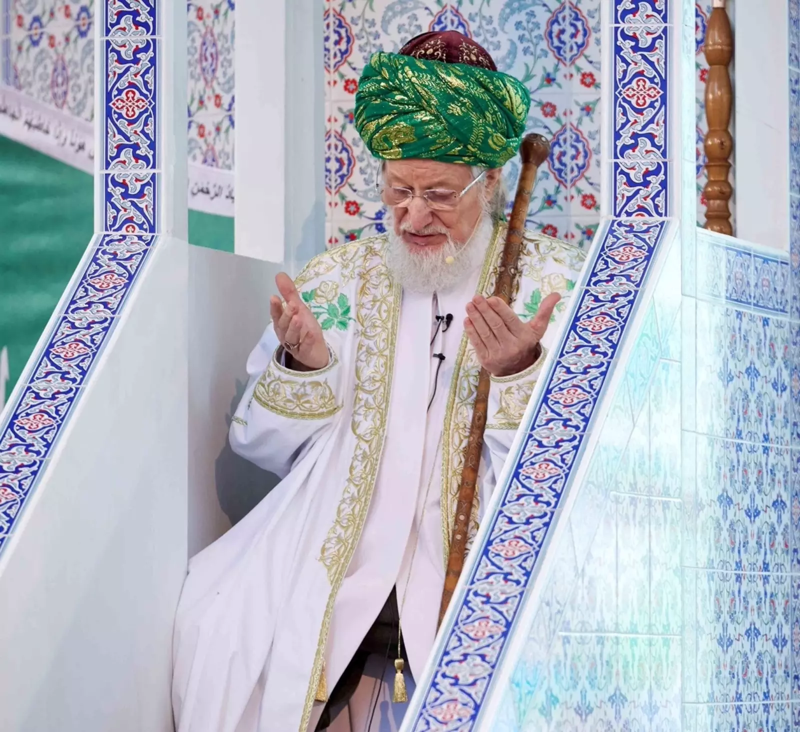 Бүген Тәлгать хәзрәт Таҗетдиннең туган көне