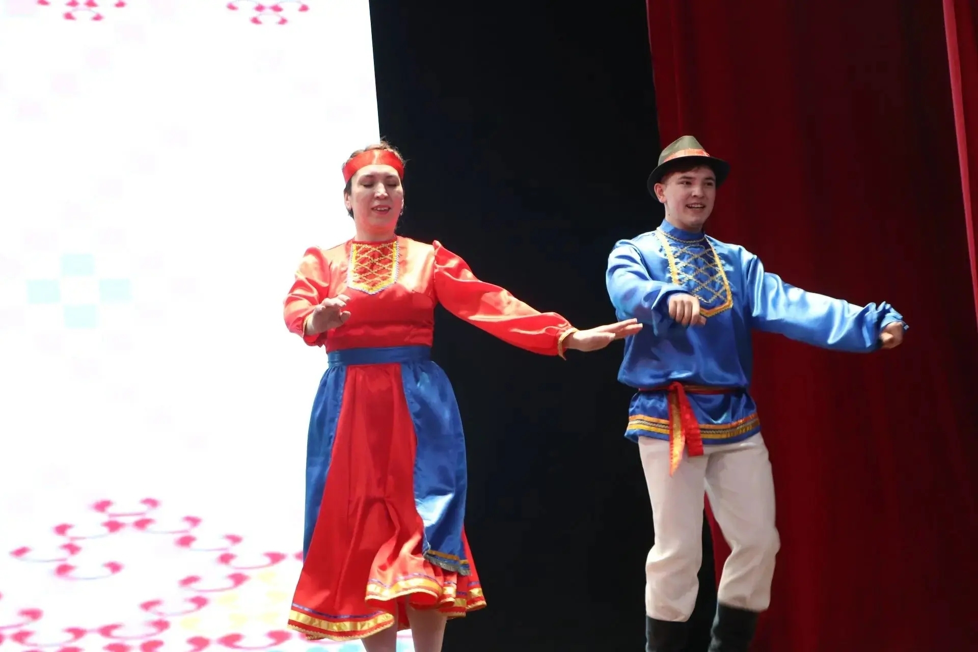 Сезгә карата хөрмәтебез зур