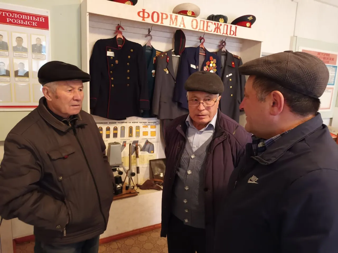 ЧАКМАГЫШНЫҢ КЫЮ БӨРКЕТЛӘРЕ