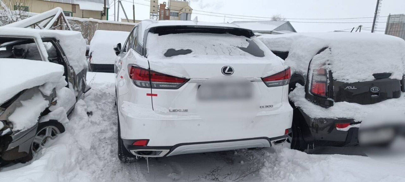 Бер түрә үзенә 13 фатир, ике яхшы машина сатып алган