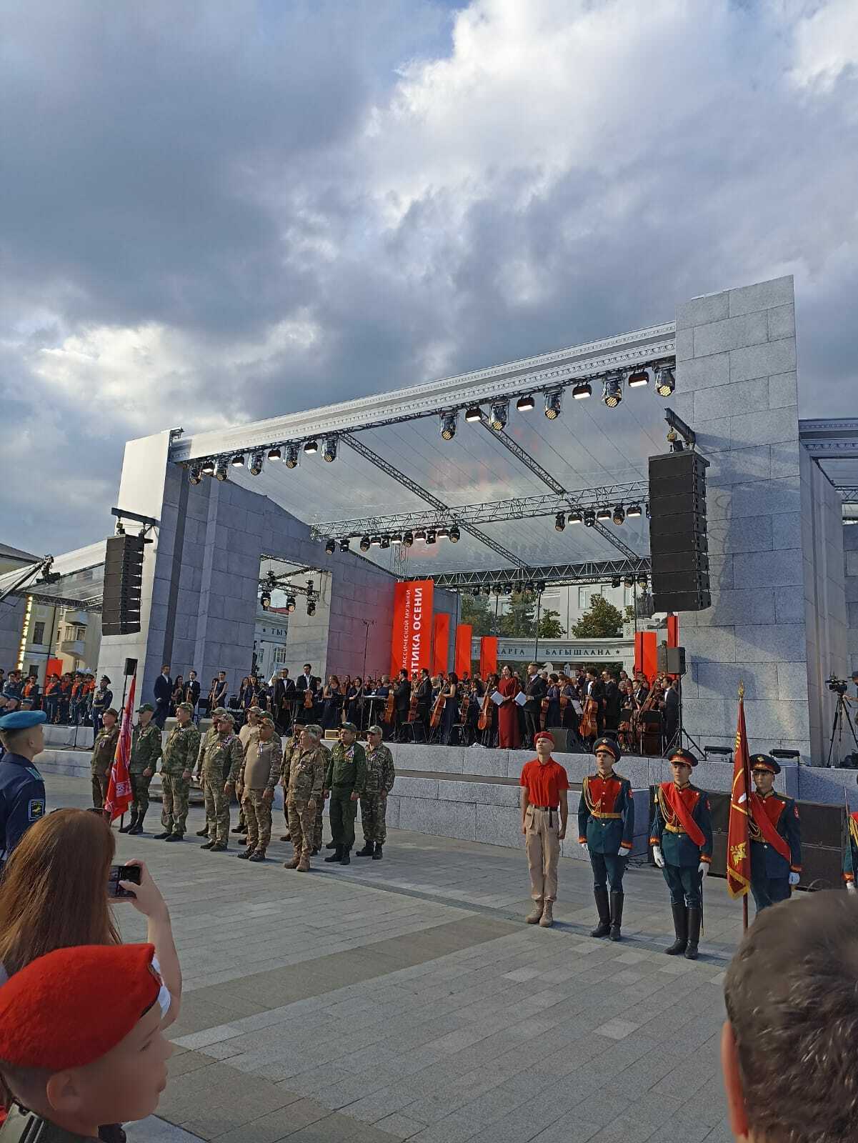 Патриотик рух һәм җыр-моң