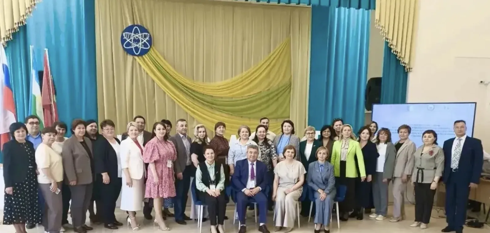 Чакмагыш районы мәктәбе директоры зона семинарында катнашты