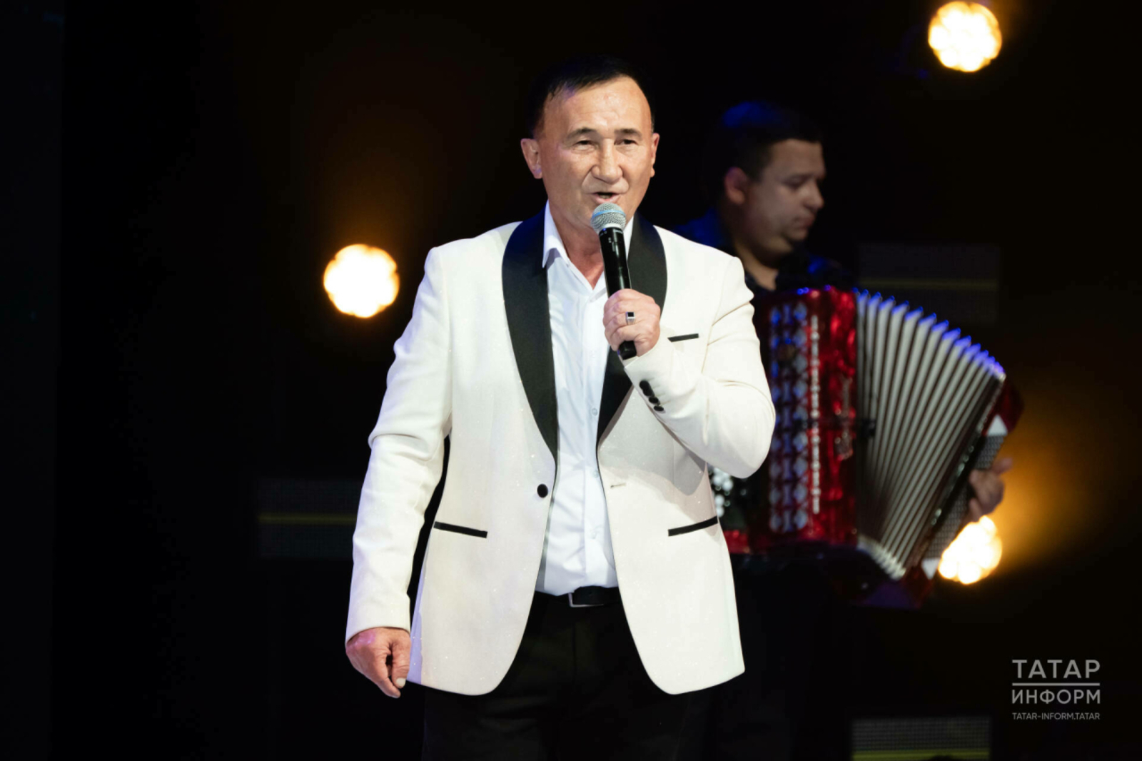 Ринат Рахматуллинның юбилеенда төрмәдә утырып чыгуы турында төрттергәннәр