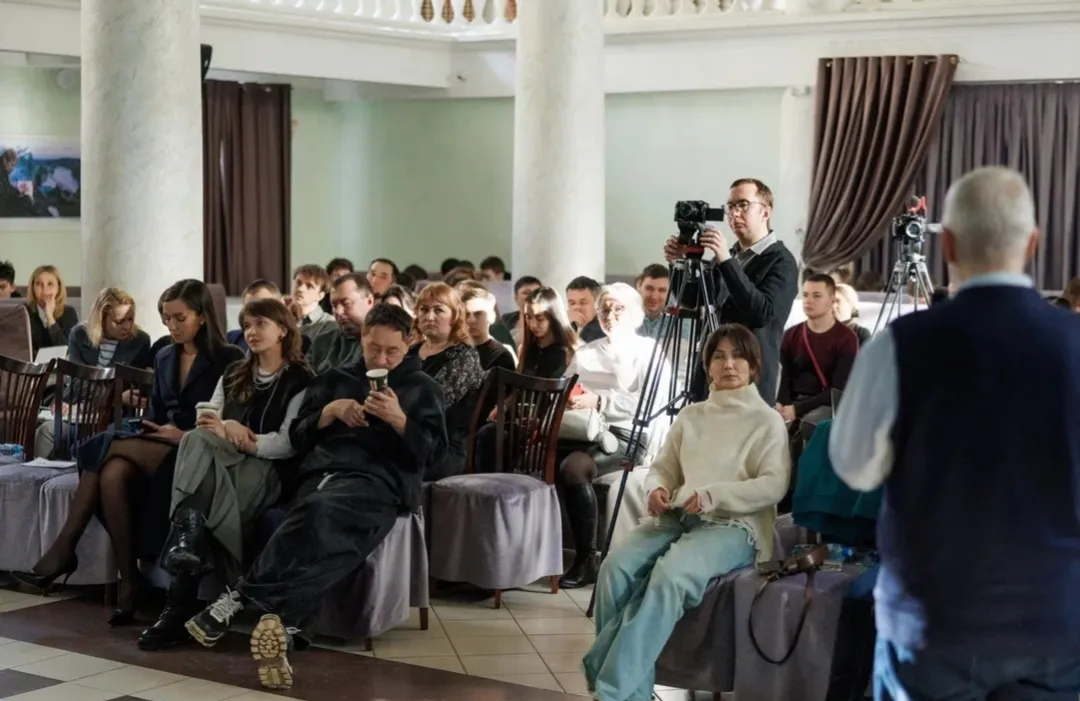 Белоретта ясалма интеллект үзәген булдыру мөмкинлеге турында фикер алыштылар