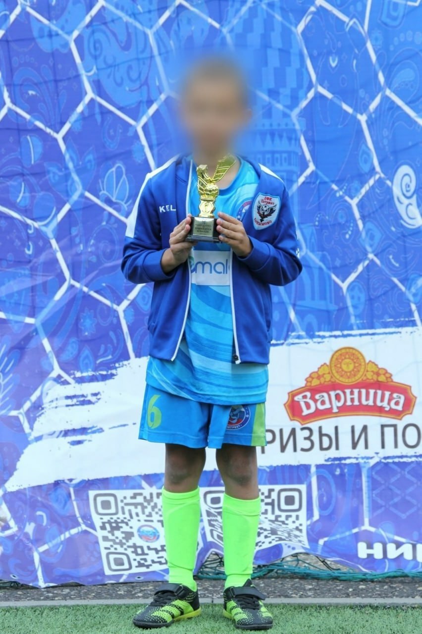 Җиде яшьлек бала люк астында төшеп киткән