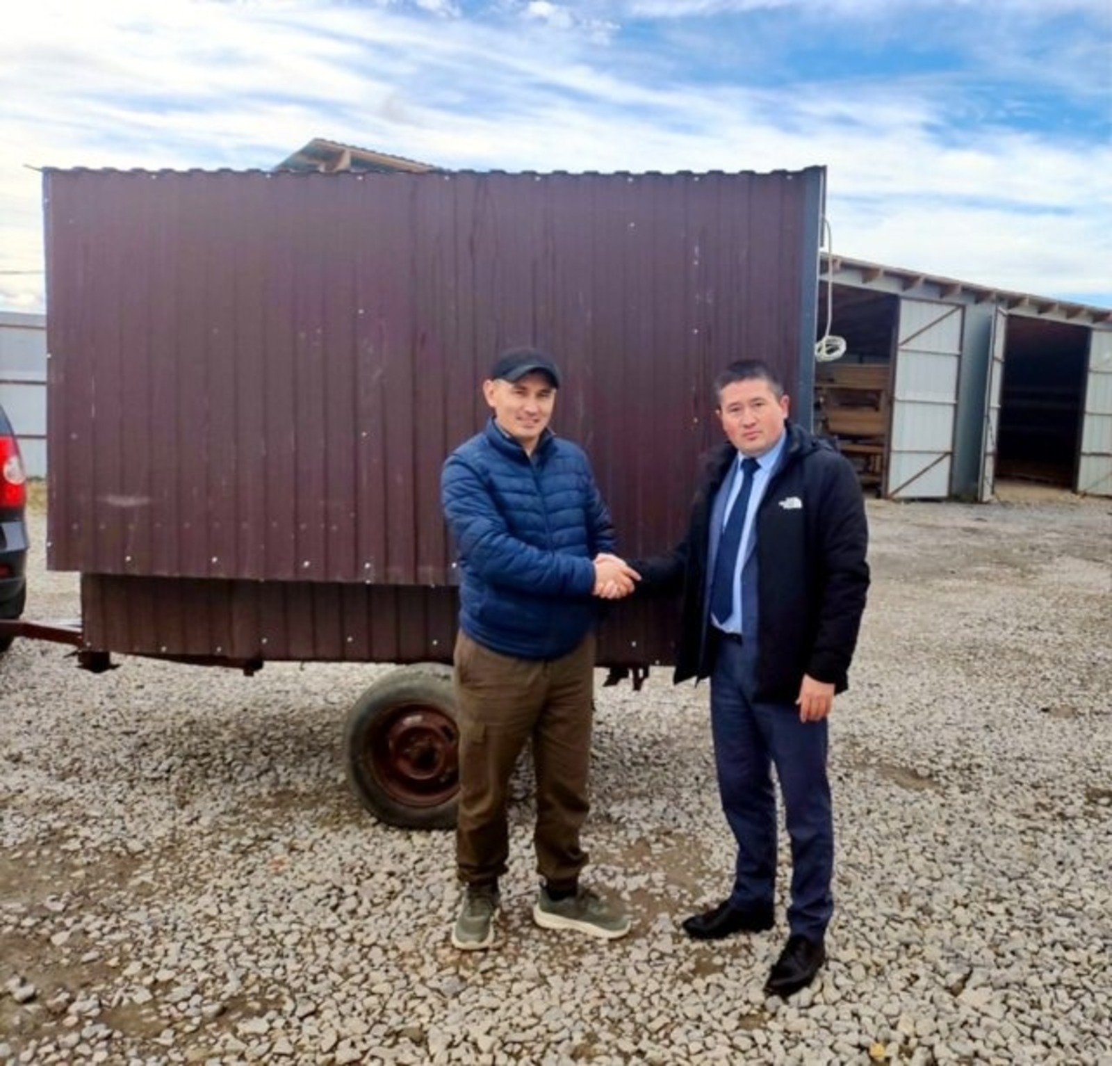 МХО ихтыяҗлары өчен мобиль мунча әзерләгән