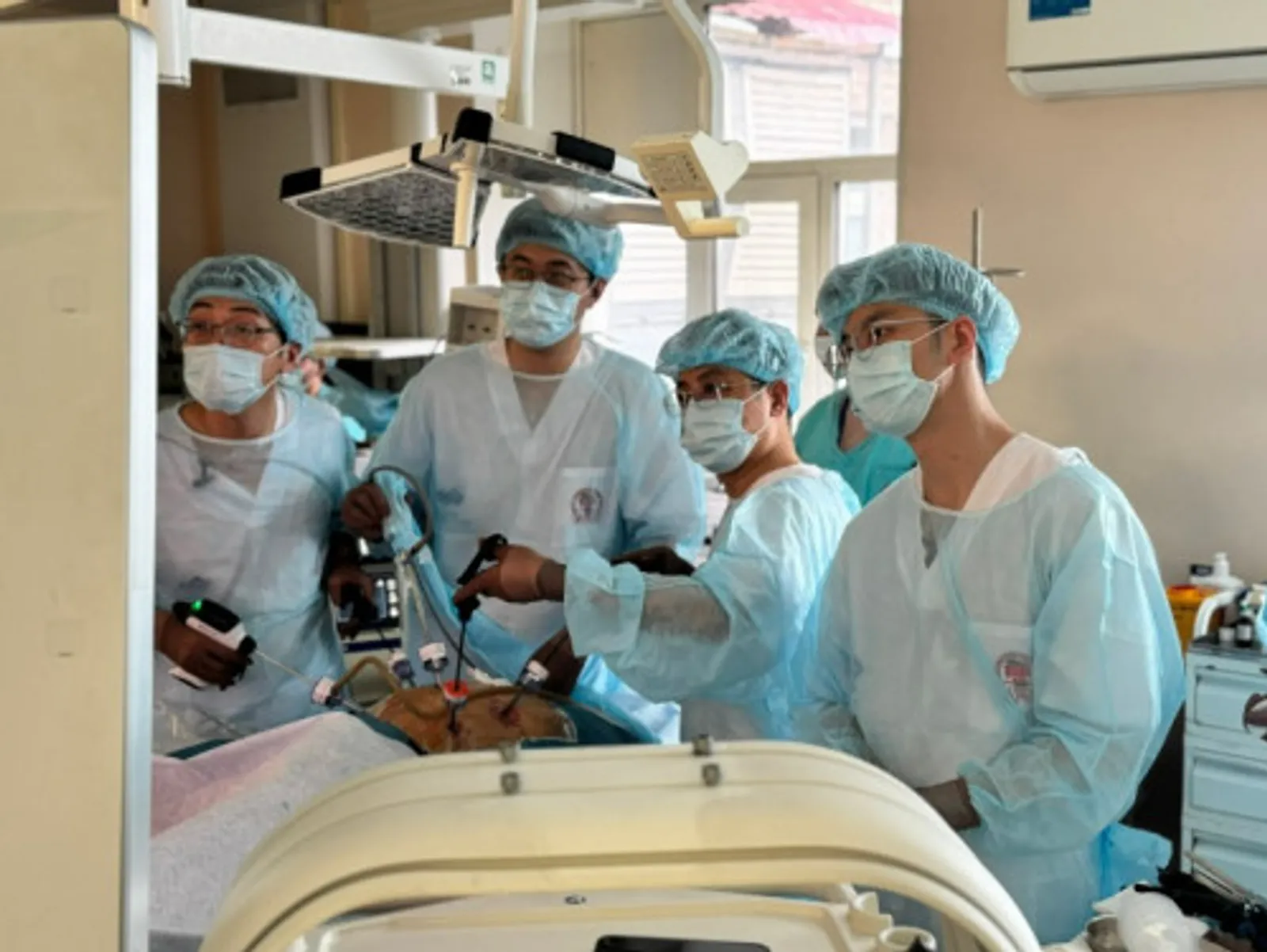 Колопроктологлар җитди тема турында сөйләшә