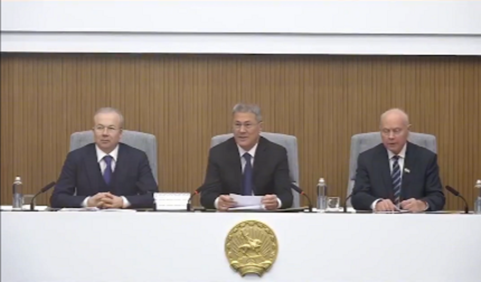 Иң мөһим мәсьәләләр – көн кадагында