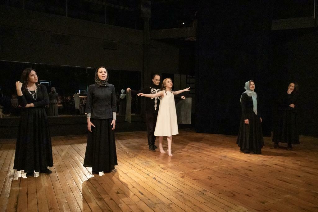 Театр - тәҗрибәләр дөньясы