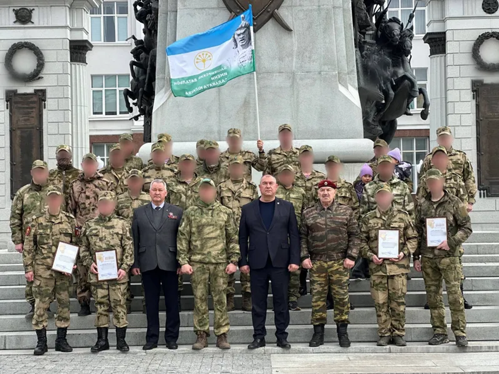 Салават Юлаев батальоны хәрбиләре отпускыга кайтты