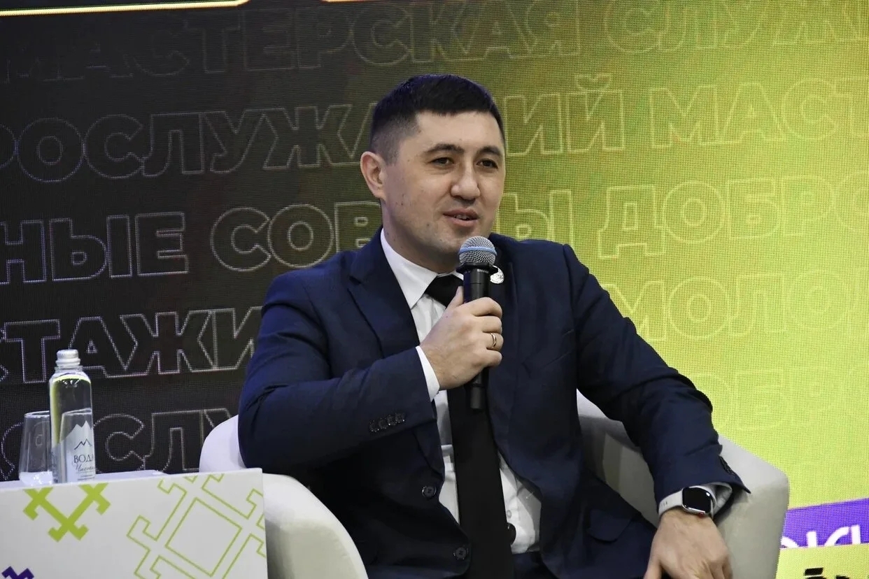 Юлай Кәримов.