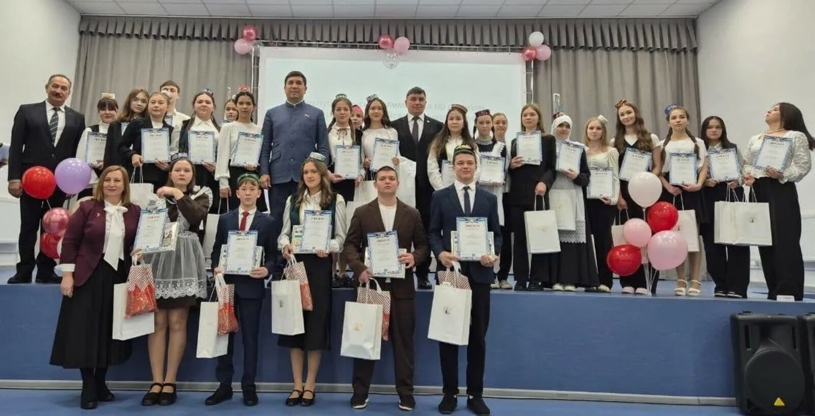 Бу балалар туган тел сакчылары булыр