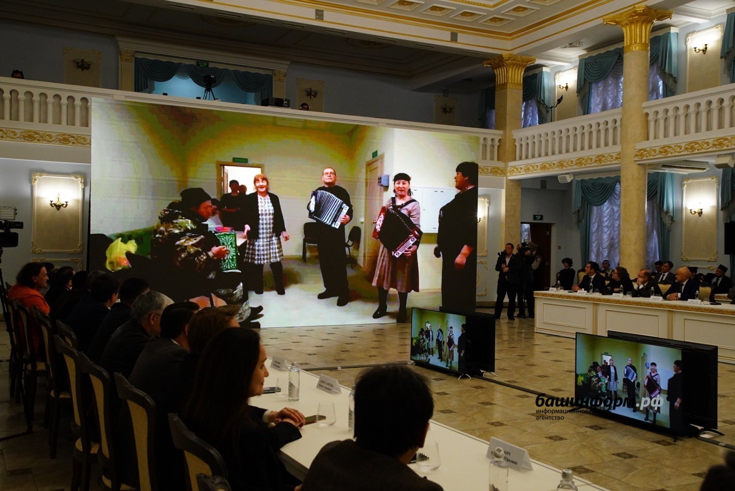 Ишекләрен бер-бер артлы  ачтылар