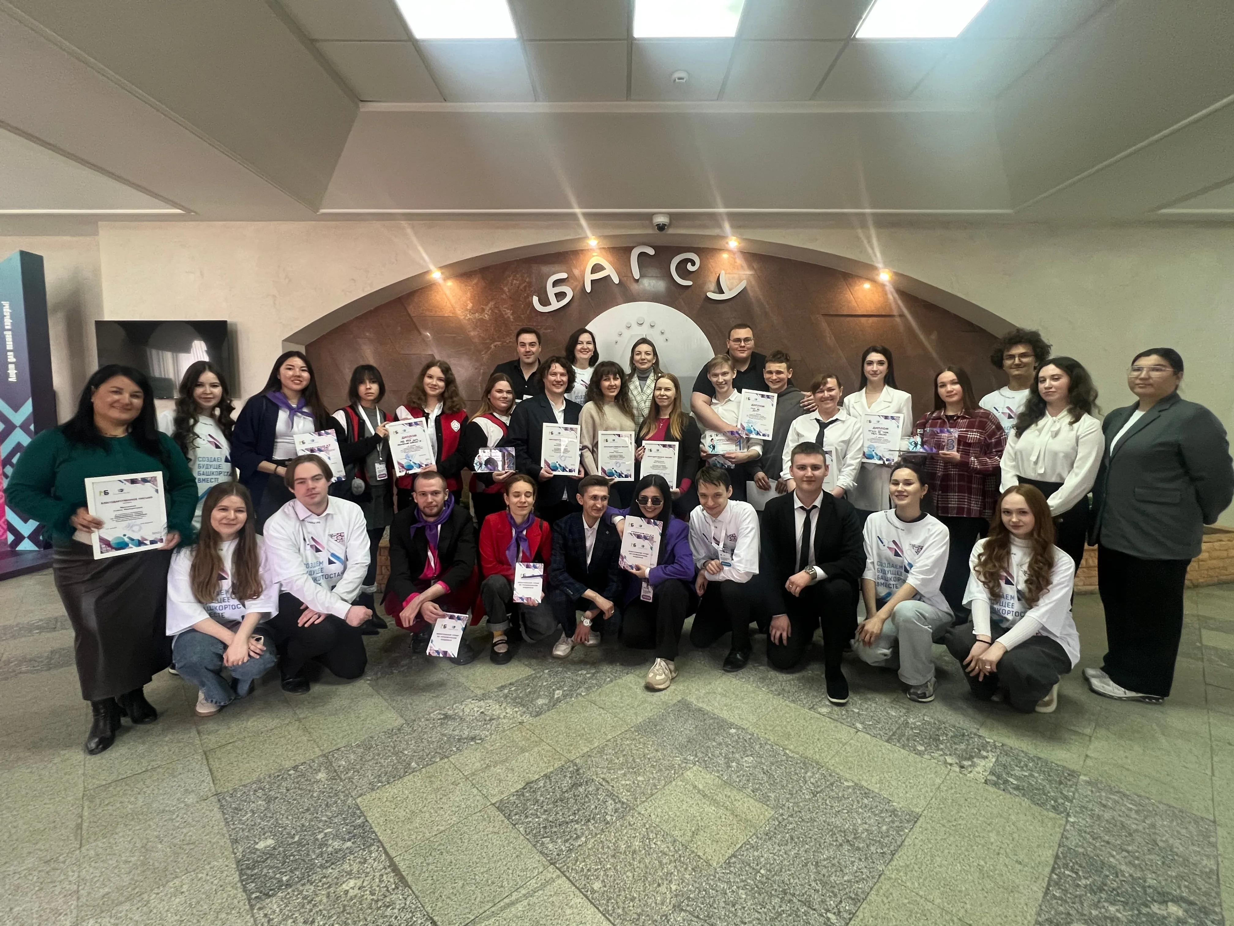 Фестивальне оештыручылар фотосы.