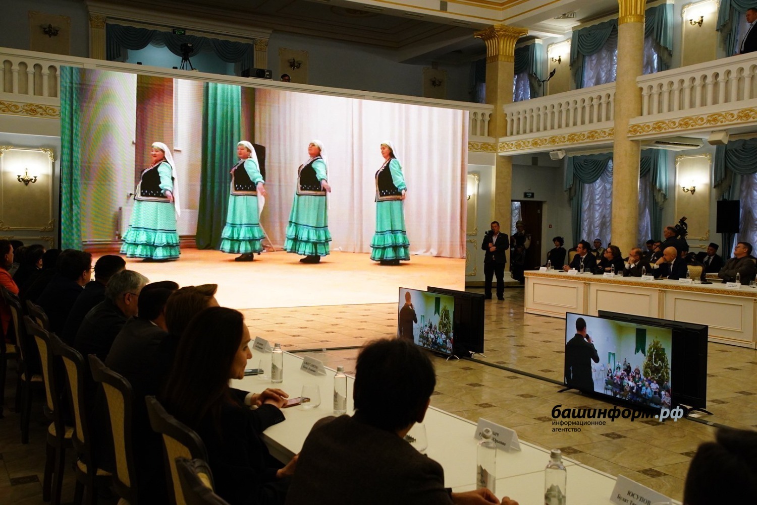 Ишекләрен бер-бер артлы  ачтылар