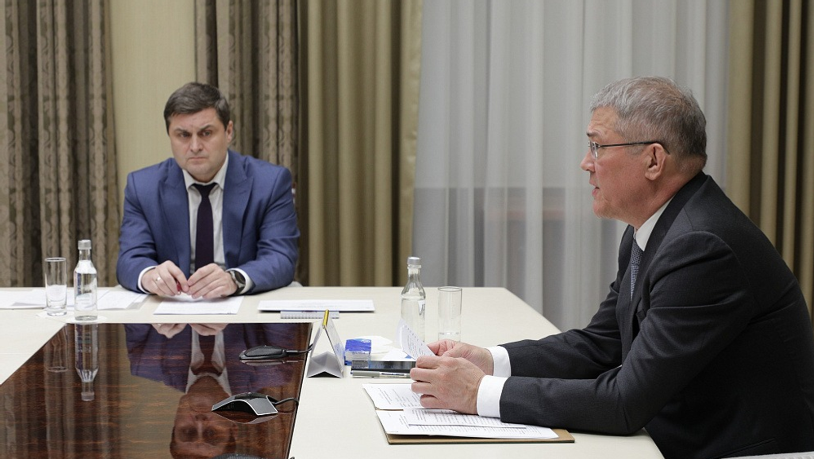 Чәчүгә әзербез