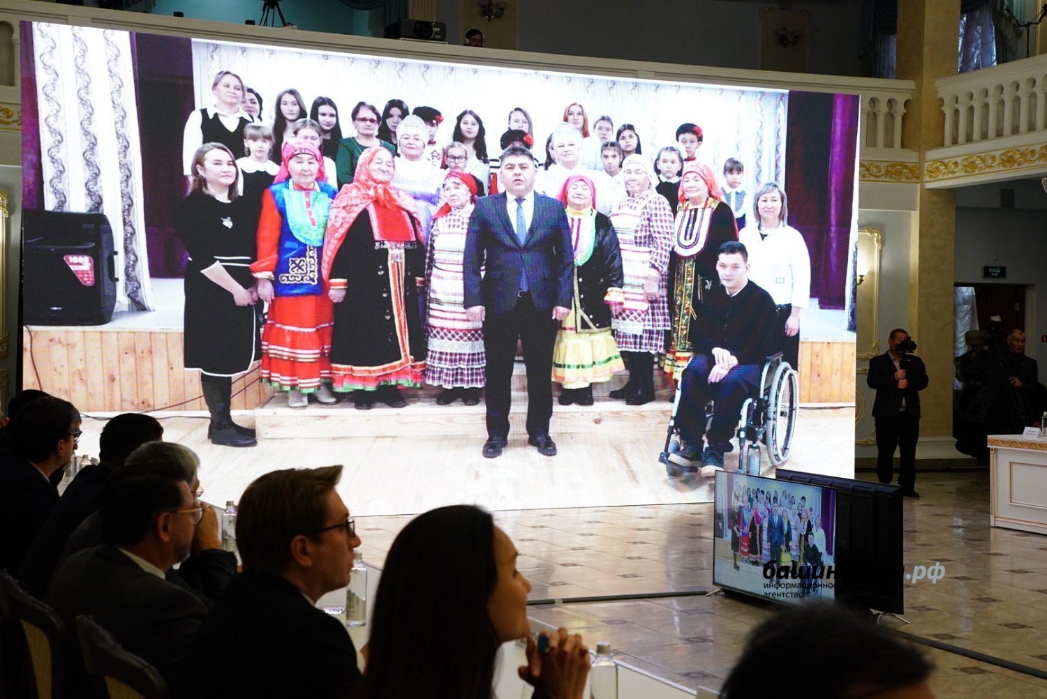 Ишекләрен бер-бер артлы  ачтылар