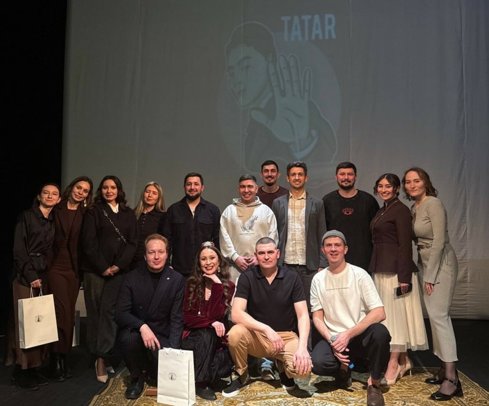 Иң көчле кеше генә үзеннән көлә ала