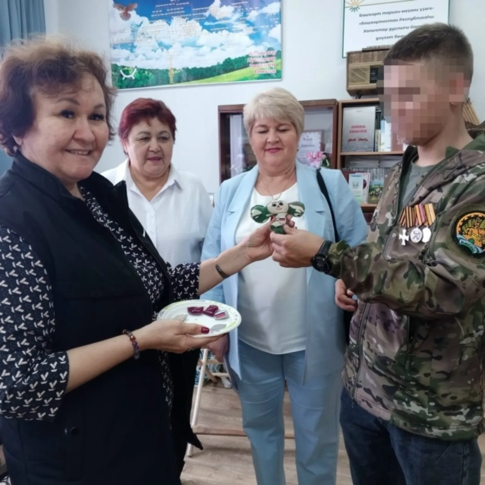Яу кыры батырлары волонтёрлар белән очрашты