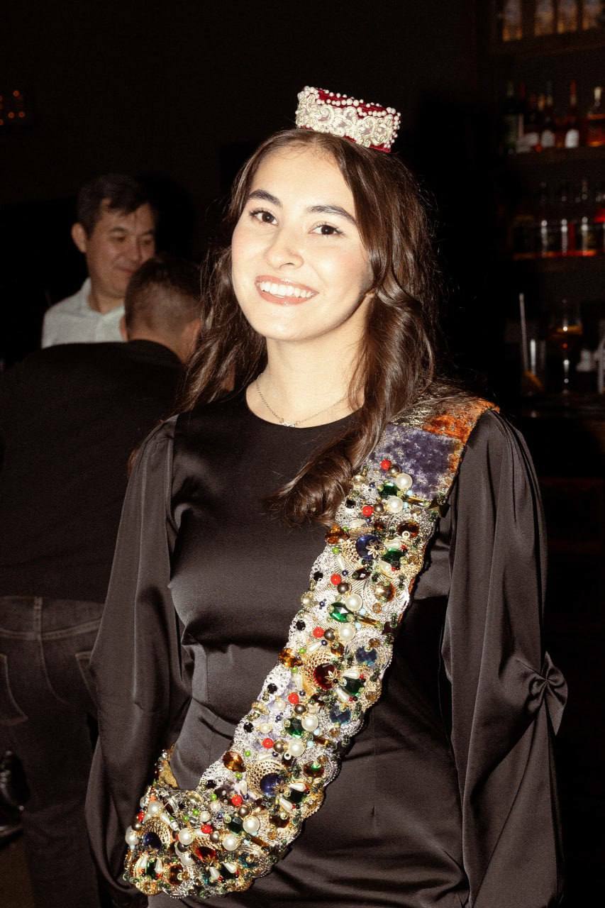 "Безгә ирләр җитми!"