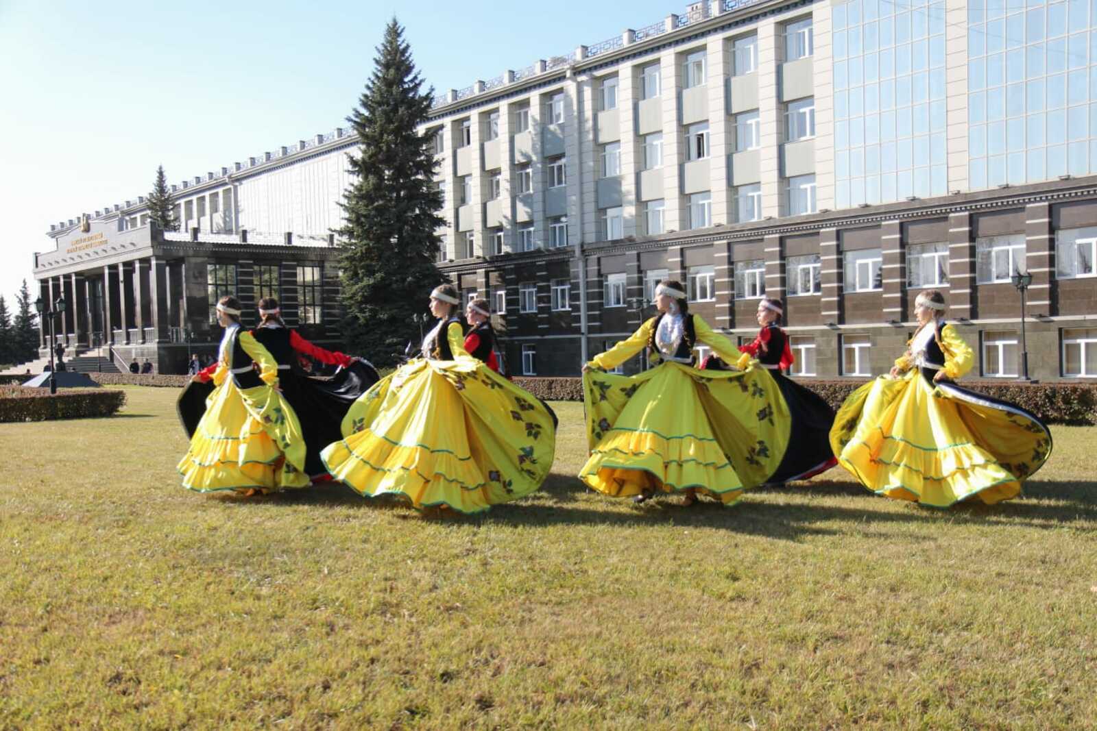 Республика көнен каршы алдык!