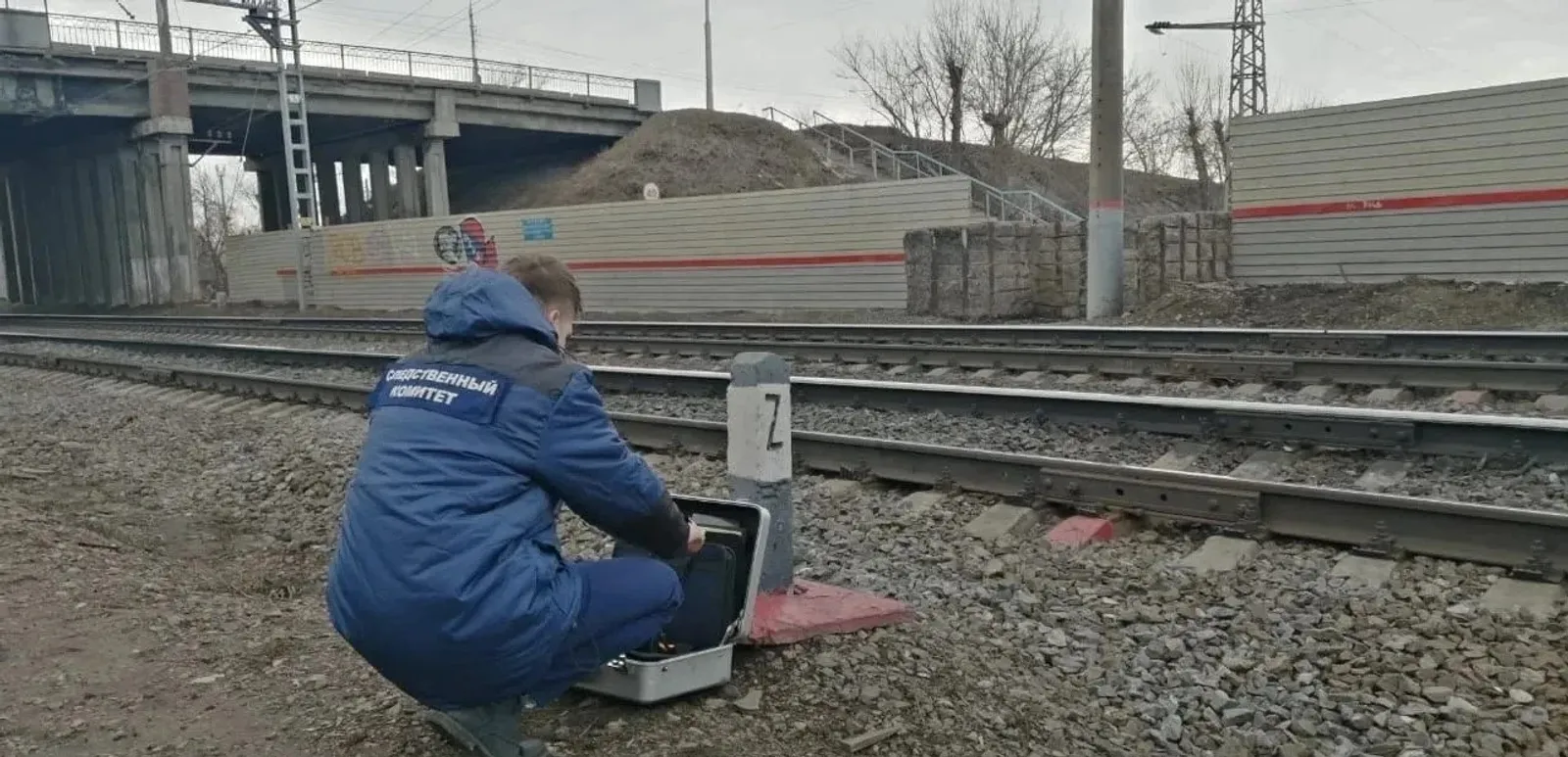 Тимер юлда фаҗига: 71 яшьлек кеше поезд астында калган