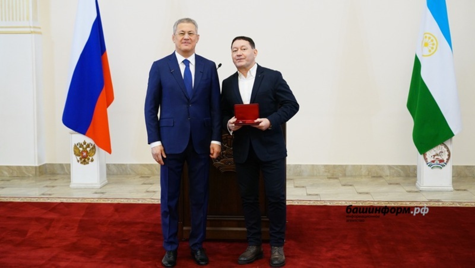 Айдар Галимов: "Бу бүләкне бигрәк тә әнием көткән иде"