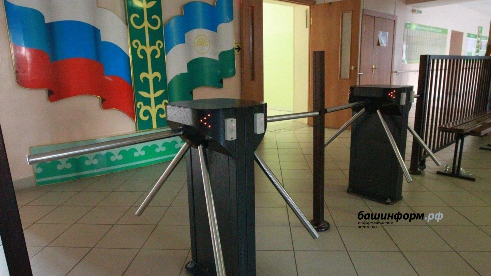 Олег Яровиков.